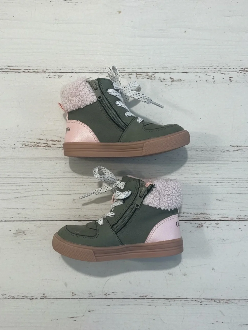Lot of 4 - girls Shoes size 7, Crocs, H&M, etc